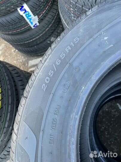 Viatti Strada Asimmetrico V-130 205/65 R15