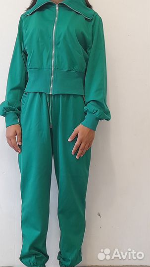 Спортивные костюмы со штанами