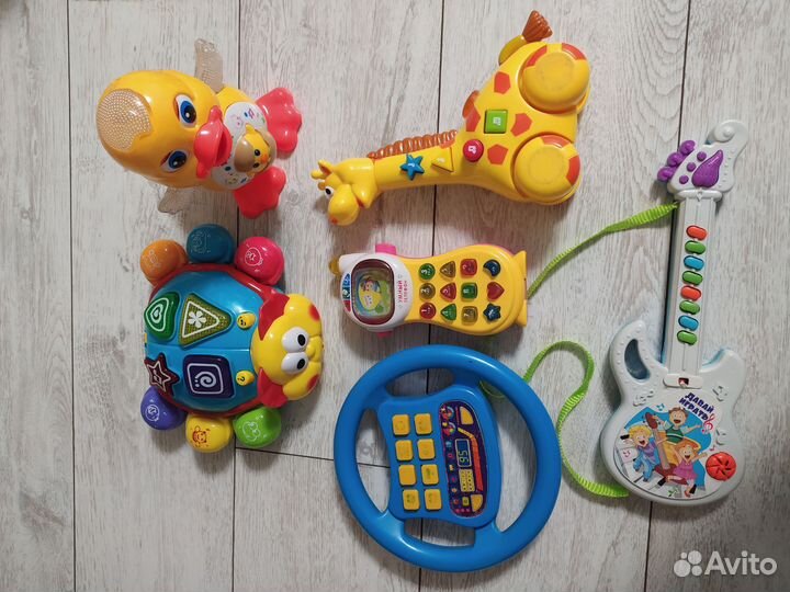 Кубик сортер, пирамидка, музыкальные игрушки