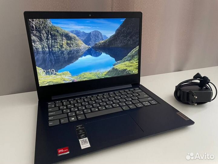 Lenovo IdeaPad 3 14ADA05