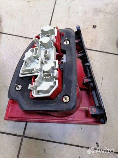 Фонарь задний правый Volkswagen Passat B5 AWT 2000