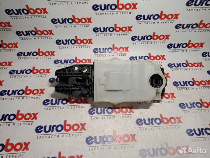 Ручка двери передней наружная правая Skoda Rapid