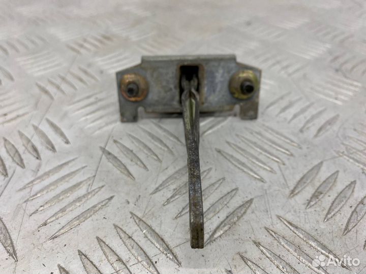 Б/У ограничитель двери передний левый Mazda Demio