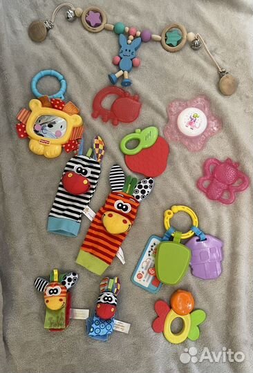 Игрушки для малышей пакетом