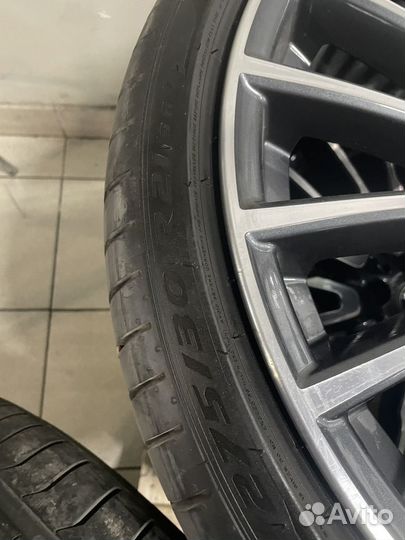 Pirelli P Zero 275/30 R21 96Y