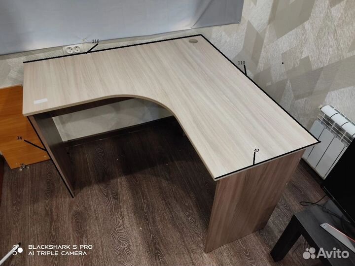 Стол угловой