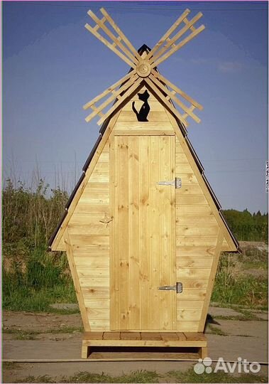 Дачный туалет деревянный LRT