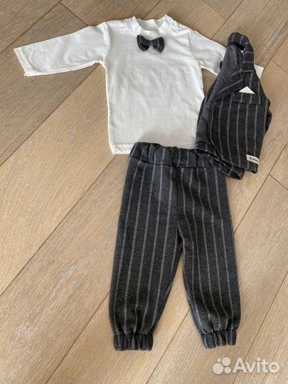 Костюм тройка