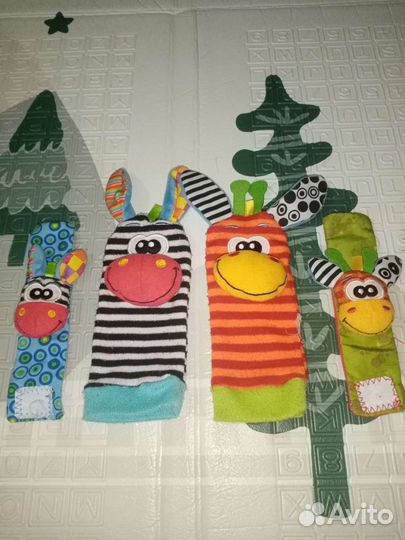 Носочки погремушки