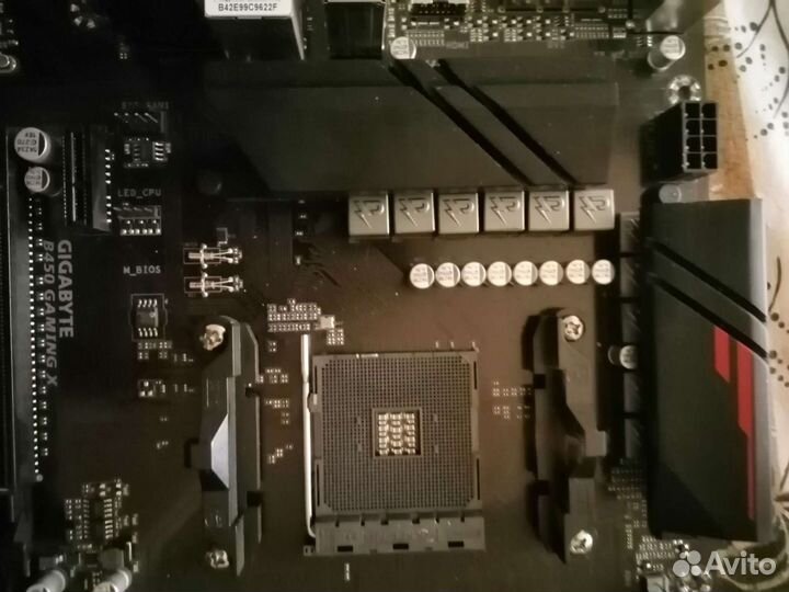 Материнская плата