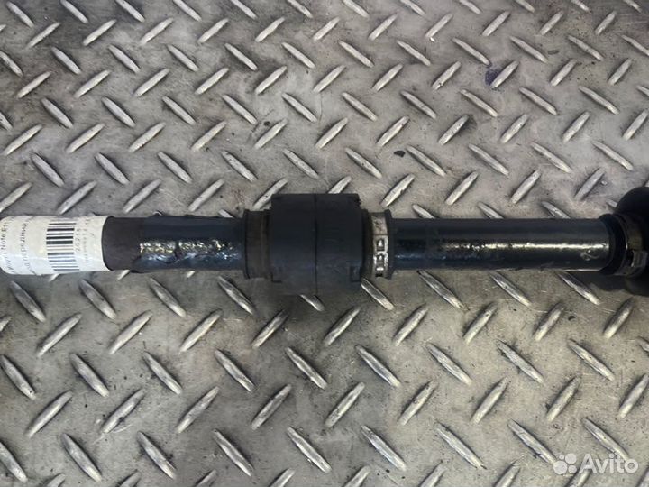 Привод передний правый Nissan Note E11 1.6 HR16DE