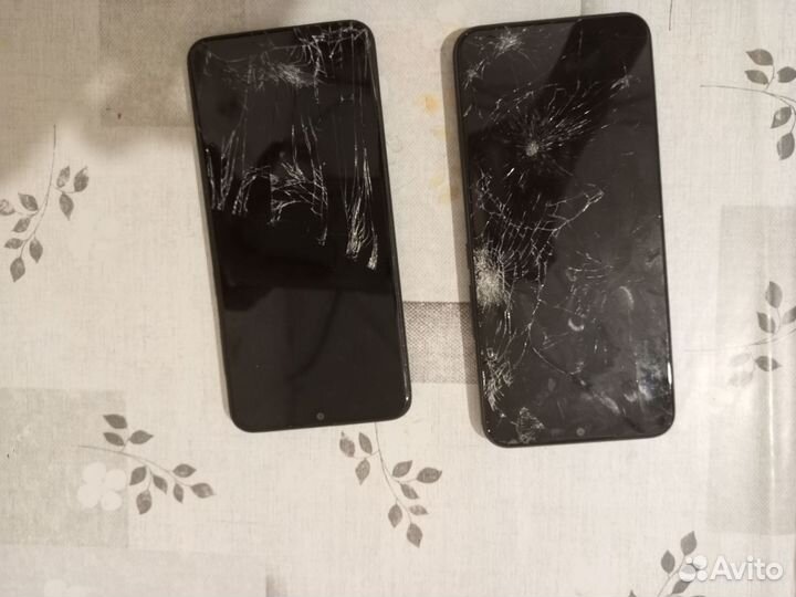 Samsung Galaxy A20, 3/32 ГБ