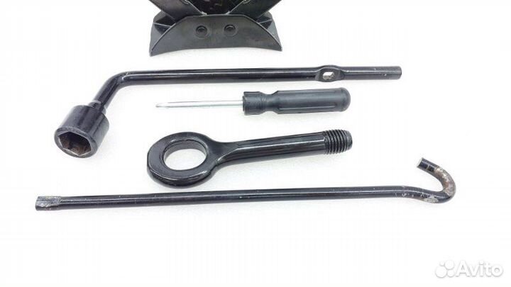 Ящик для инструментов Kia Cerato BD G4FG 2019