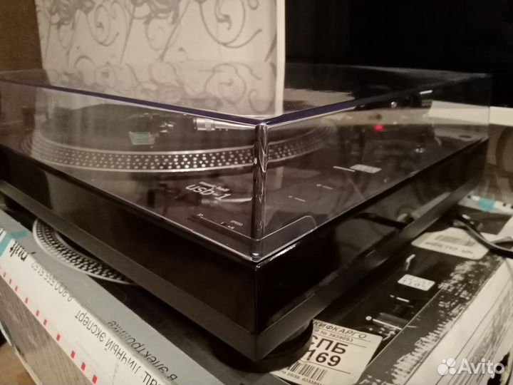 Проигрыватель винила