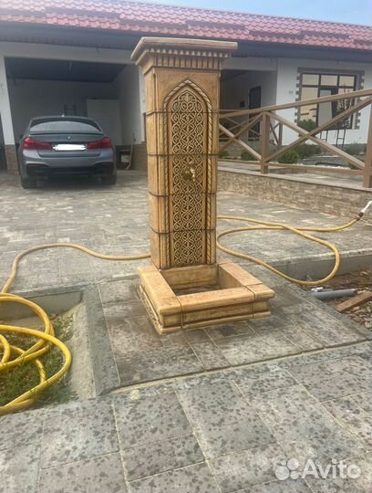 Восточная колонка