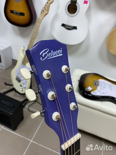 Акустическая гитара с рисунком