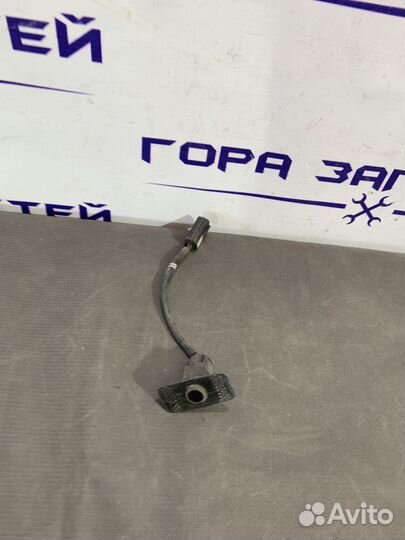 Датчик парковки Hyundai Santa Fe 957002B100