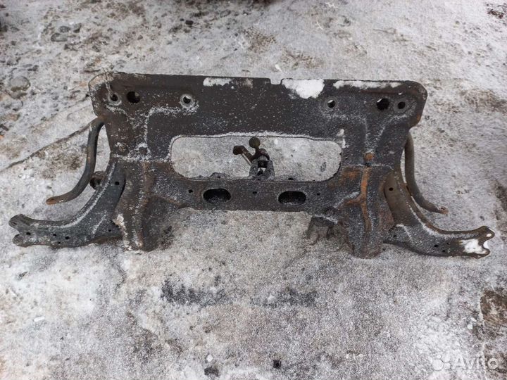 Подрамник Пежо Партнер