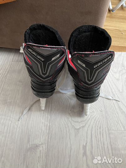 Хоккейные коньки bauer детские