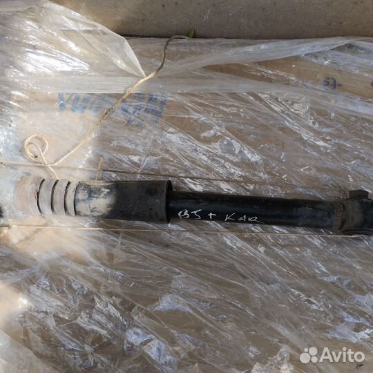 На WV Passat B5 универсал зад амортизатор