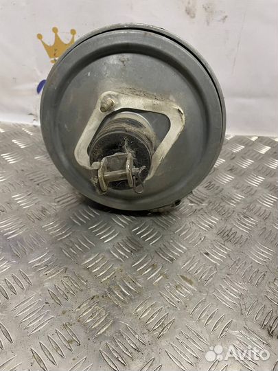 Усилитель тормозов ваккумный Mercedes-Benz W220 б