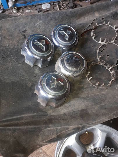 Заглушки на литые диски паджеро 2