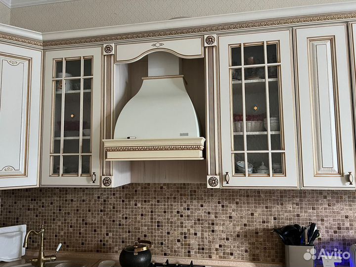 Кухонный гарнитур угловой бу