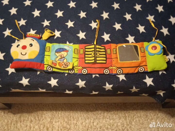 Игрушка на кроватку