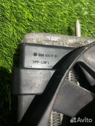 Маслянный радиатор АКПП в сборе Мерседес Vito w638