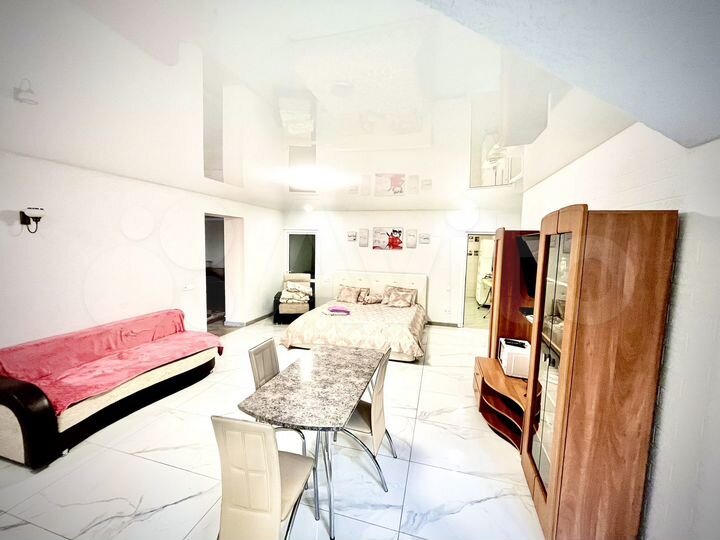 2-к. квартира, 85 м², 1/2 эт.