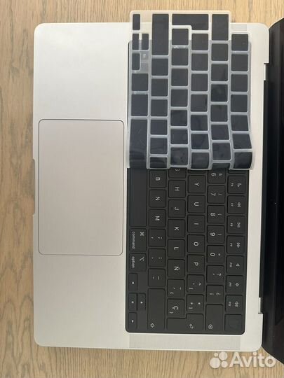 MacBook Pro 2023 16gb 14