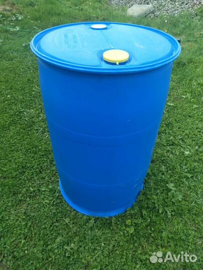Бочка пластиковая бу 227л с вырезанной крышкой