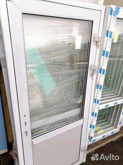 Готовые двери 95х210 мм алюминиевые