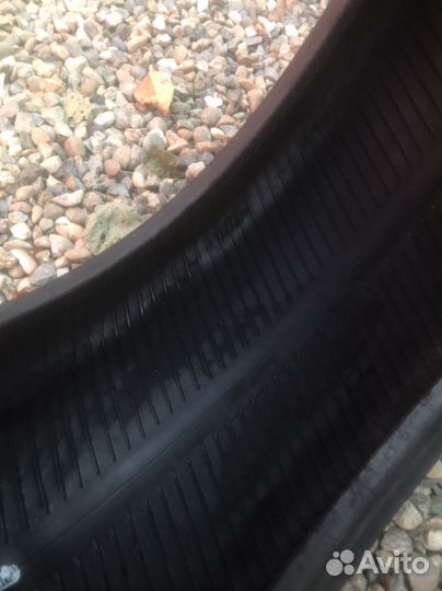 Event Admonum 4S 245/45 R17