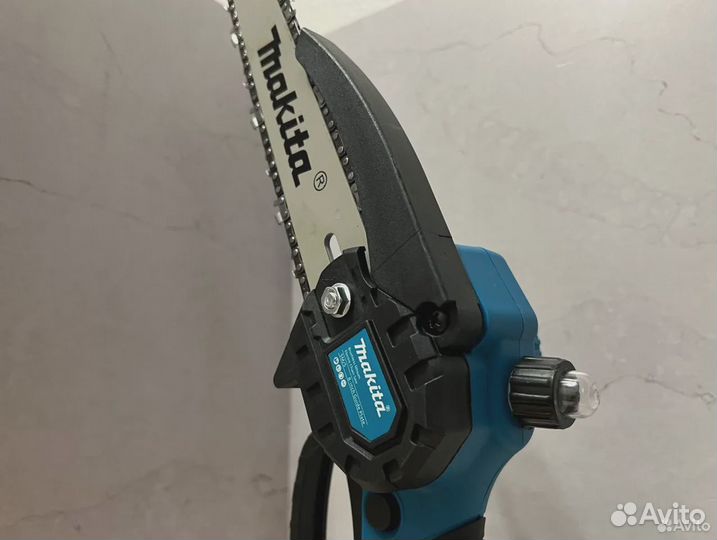 Цепная мини пила Makita 20 см. сучкорез. Новая