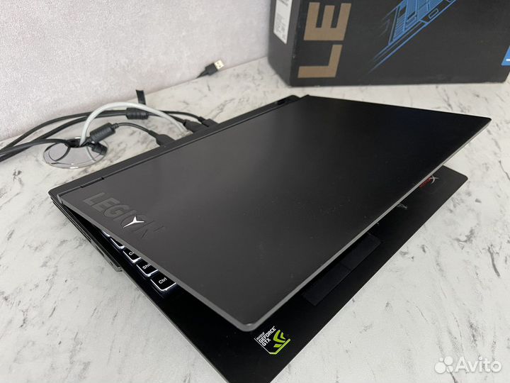 Lenovo Legion Y530 - GTX 1050Ti/i7-8750H/32GB