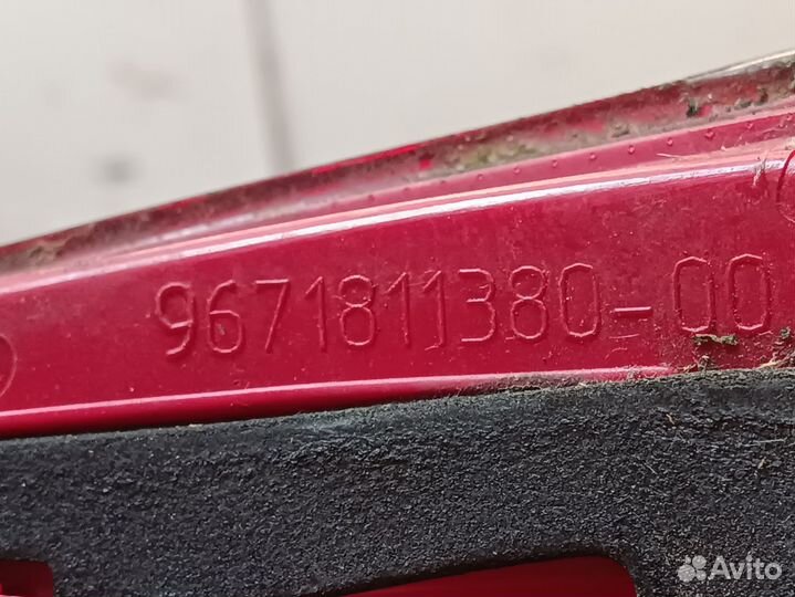 Фонарь в дверь багажника Citroen c5