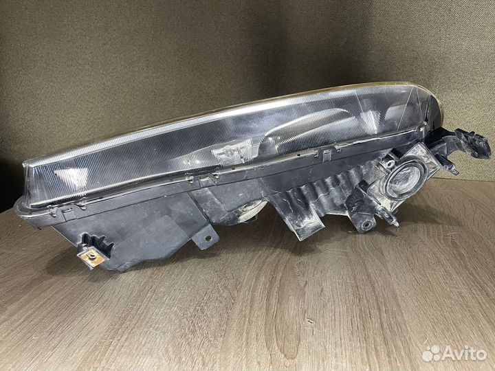 Фара левая honda civic 4 d