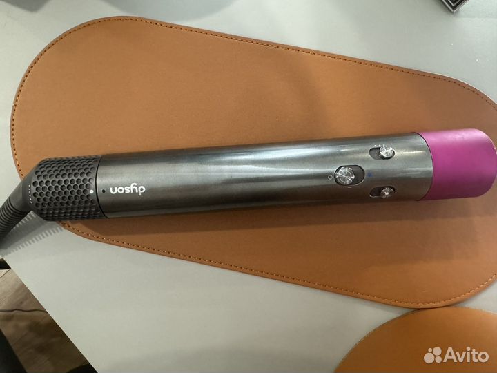 Фен-стайлер dyson