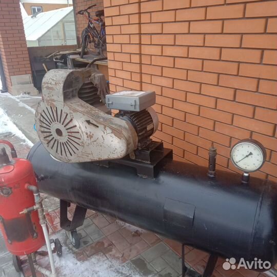 Компрессор в комплекте с пескоструем 380v