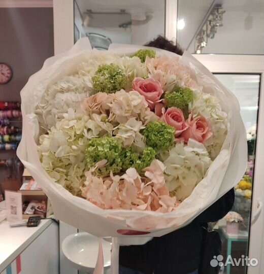 Букет цветов с Гортензией