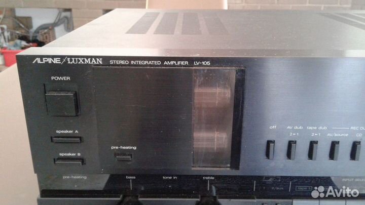 Усилитель Luxman lv 105 Гибридный