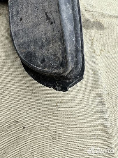 Заглушка противотуманки lancer 9