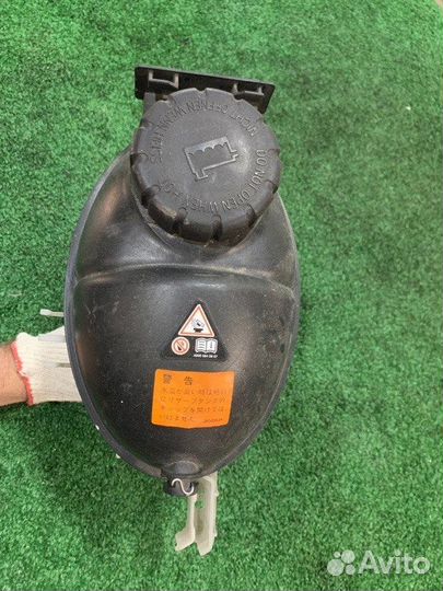 Бачок расширительный Mercedes-Benz C-Class W204