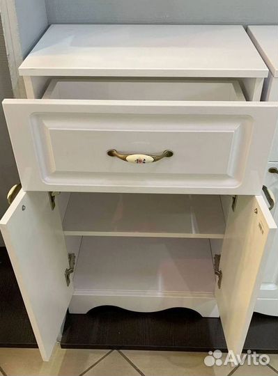 Тумба напольная