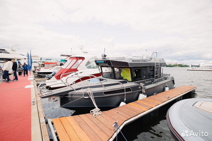 Кабинный катер Swift Chaser 800 Аdmiral