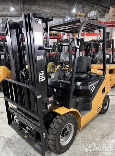 Вилочный погрузчик UN Forklift FD25, 2024