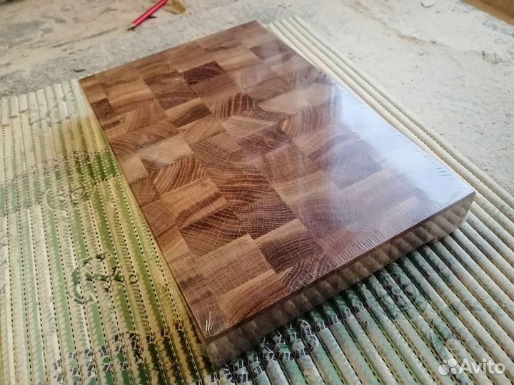 Торцевая разделочная доска из дуба