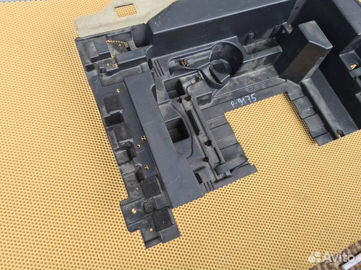 Пол багажника задний правый Infiniti Fx35 Fx37