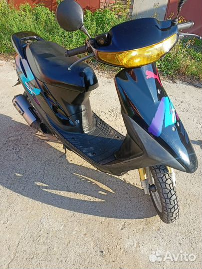 Скутер Honda Dio ZX28